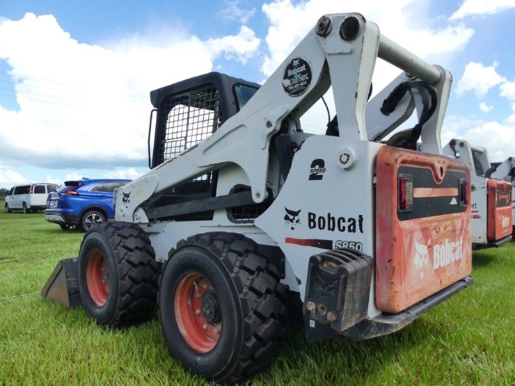 2012-bobcat-s850-image-3