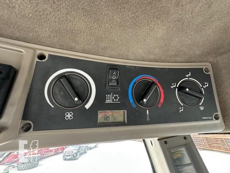 case-ih-stx325-image-24