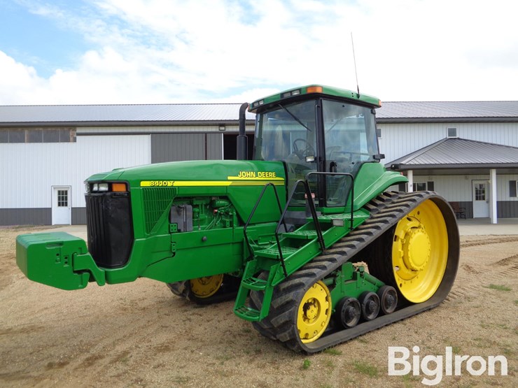 2000-john-deere-8410t-image-1