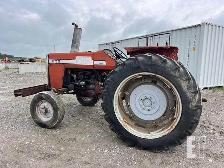 massey-ferguson-255-image-3