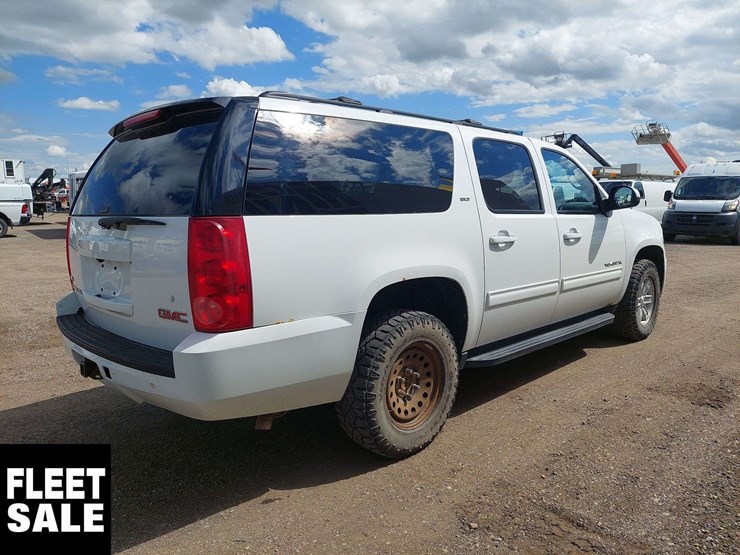 2012-gmc-yukon-xl-image-4