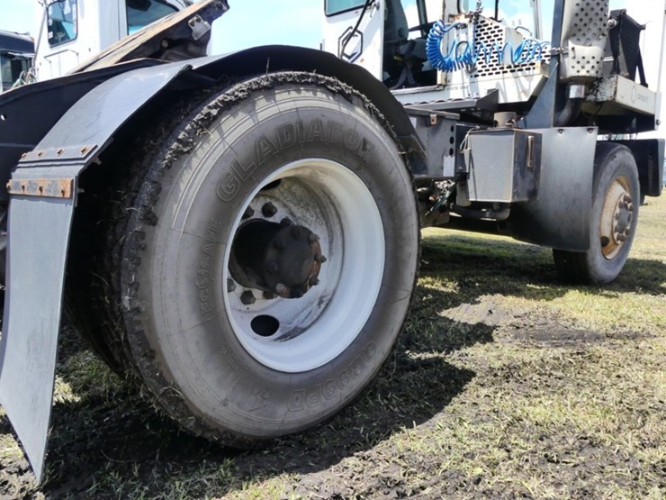 2006-capacity-tj7000-image-6