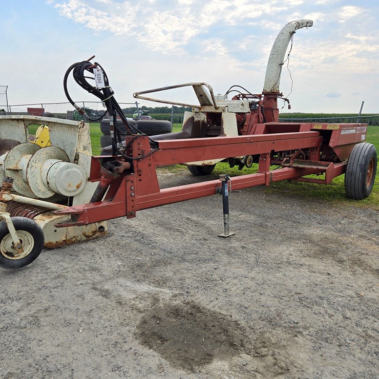 HESSTON 7160