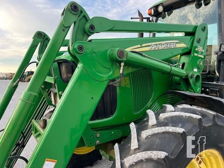 2005-john-deere-7420-image-16