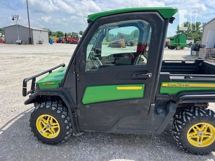 john-deere-gator-xuv-835r-image-21
