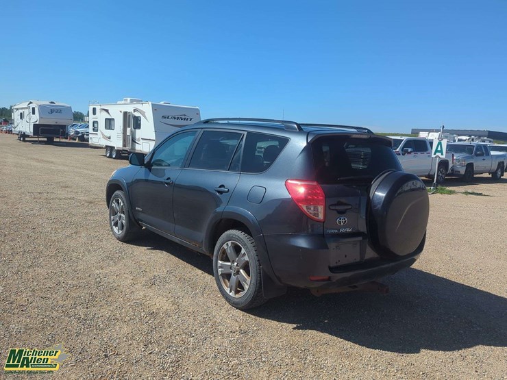 2008-toyota-rav4-image-3