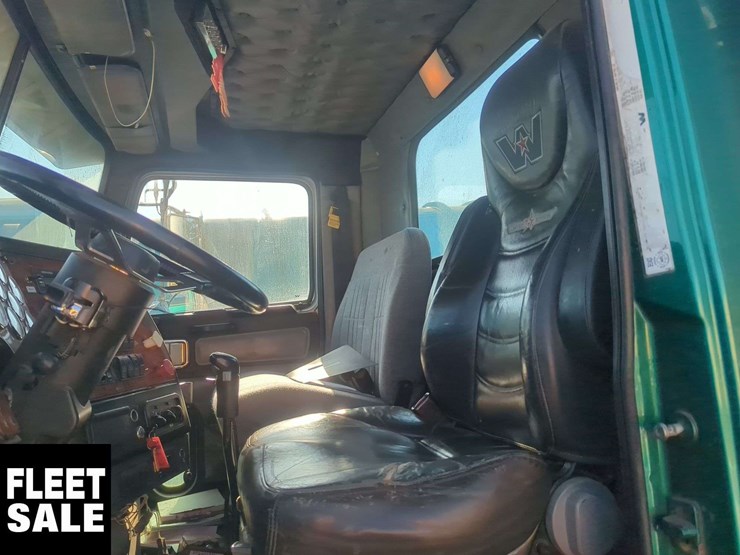 2010-western-star-4900-image-5