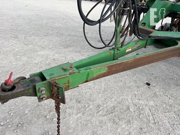 john-deere-630-image-11