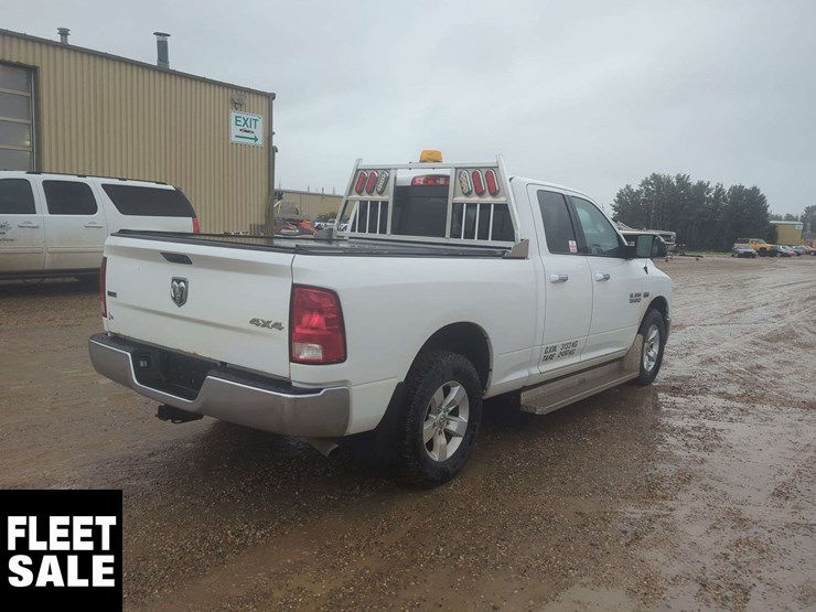 2014-ram-1500-slt-image-4
