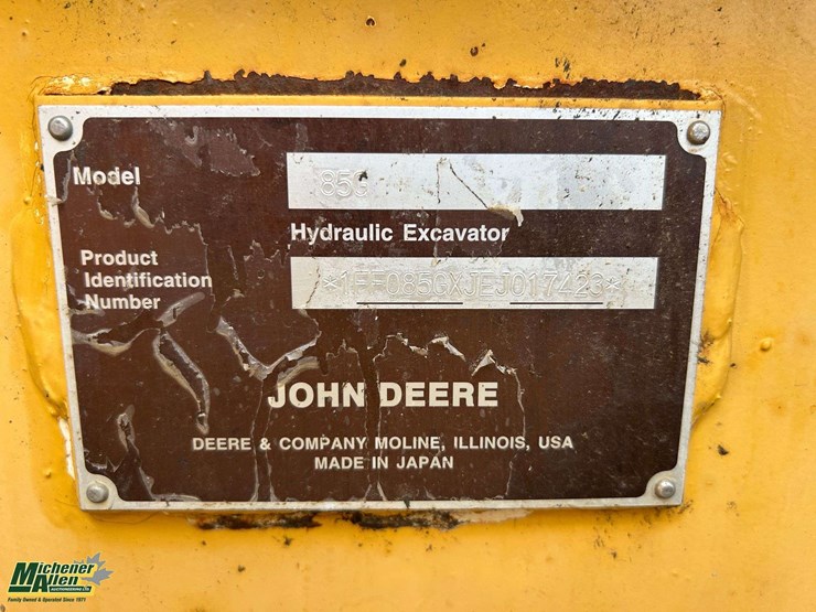 2014-deere-85g-image-30