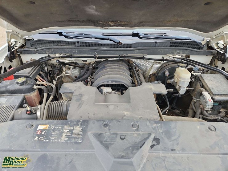 2015-chevrolet-silverado-1500-image-21
