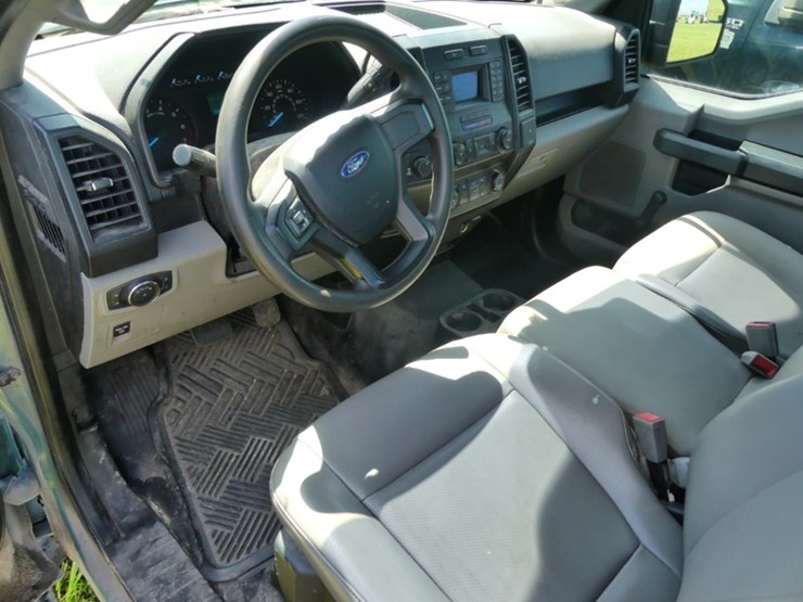 2019-ford-f150-xl-image-10