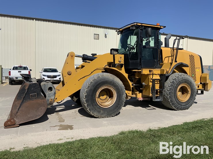2014-caterpillar-950k-image-1