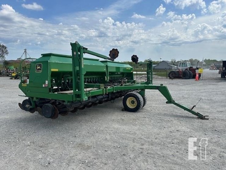 john-deere-1560-image-7