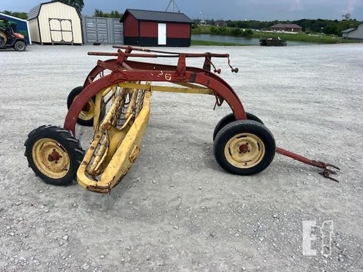 new-holland-256-image-7