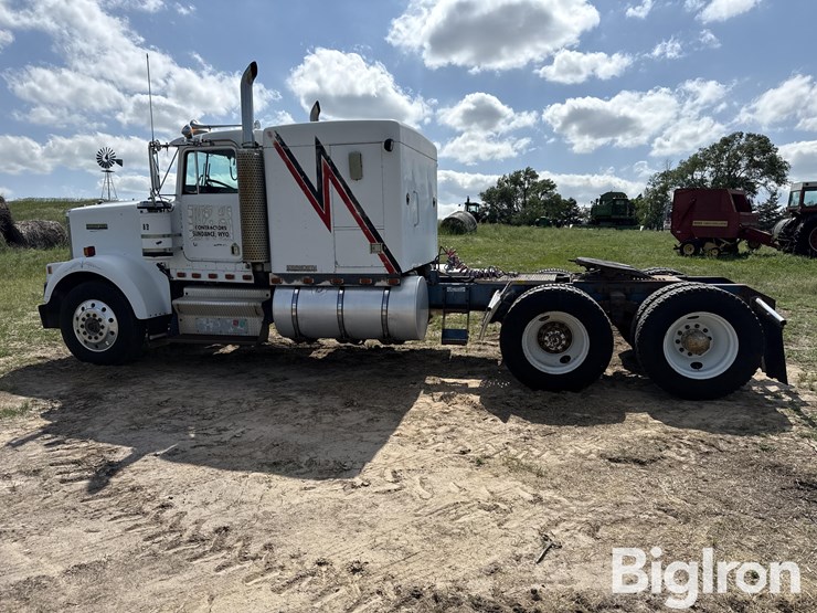 1984-kenworth-w900-image-8