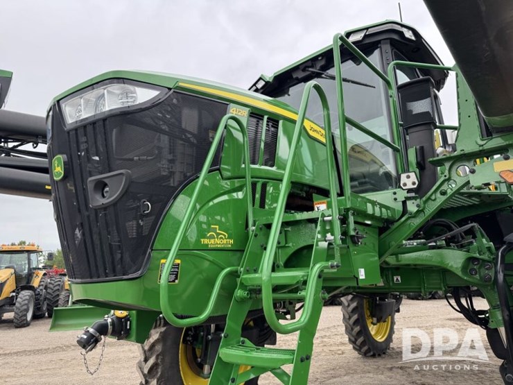 2023-john-deere-412r-image-13