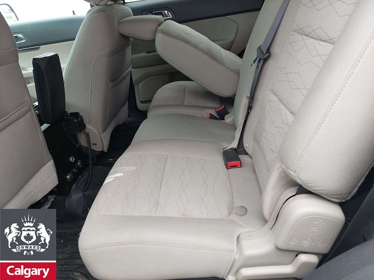 2014-ford-explorer-image-9