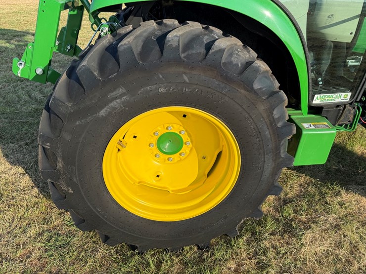 john-deere-4052r-image-7