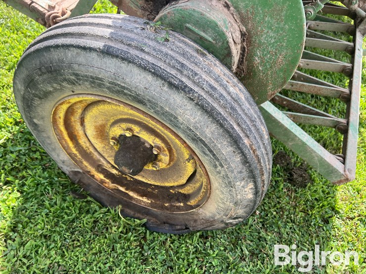 john-deere-8-image-17