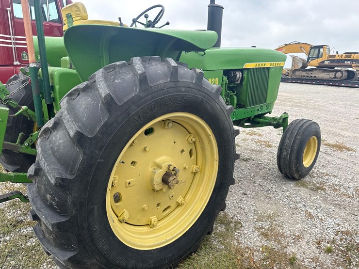 1969-john-deere-3020-image-6