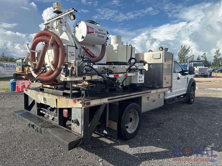 2017-ford-f550-image-3