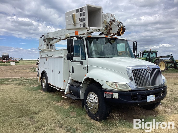 2003-international-durastar-4300-image-3