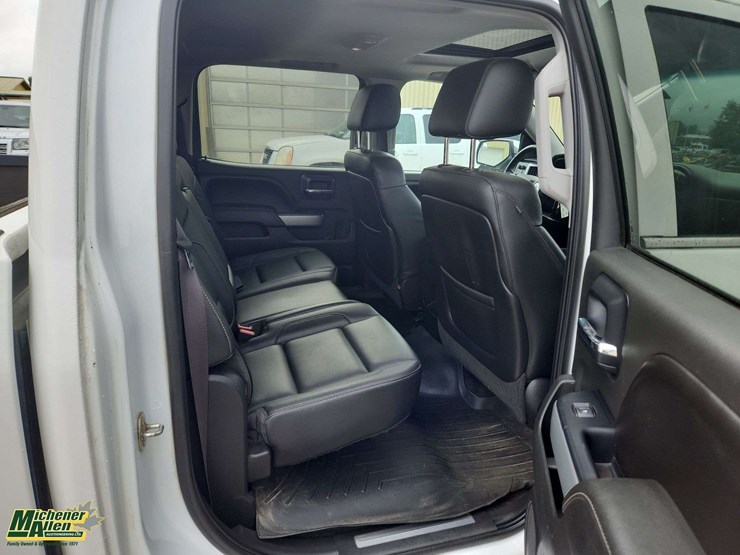 2015-chevrolet-silverado-1500-image-16