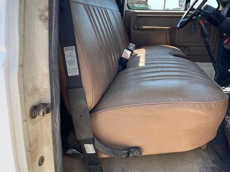 1993-ford-f700-image-47