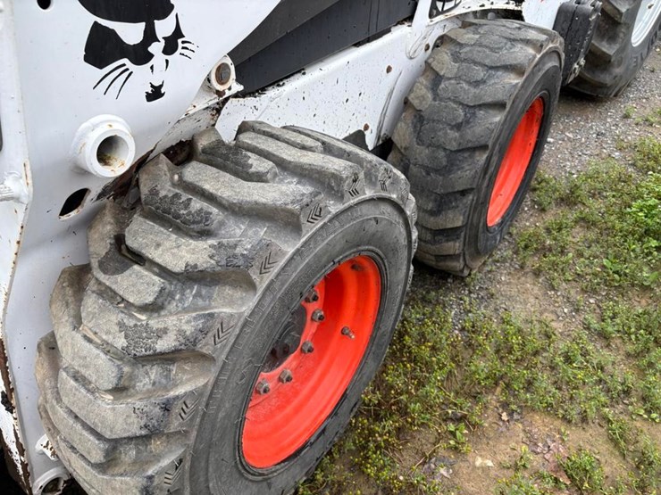 2014-bobcat-s570-image-13