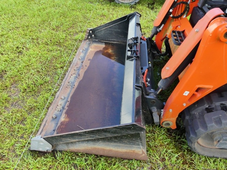 kubota-svl75-2-image-8