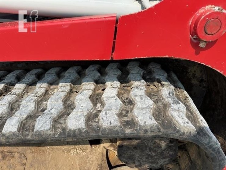 takeuchi-tl240-image-9