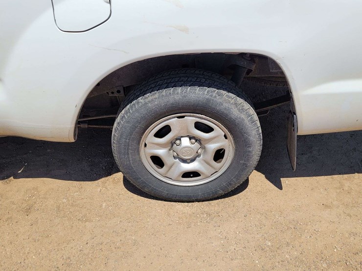 2009-toyota-tacoma-image-17