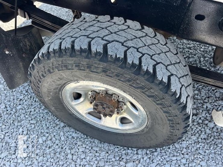 2007-chevrolet-silverado-2500hd-image-33