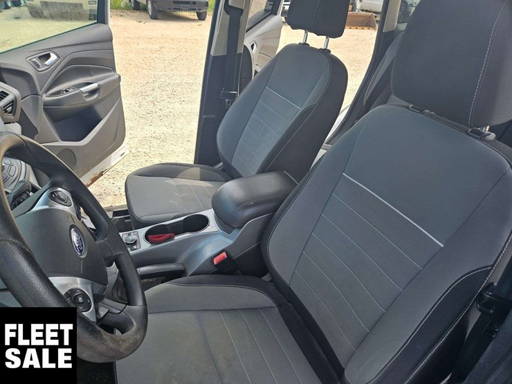 2013-ford-escape-image-11