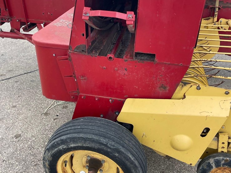 new-holland-311-image-15