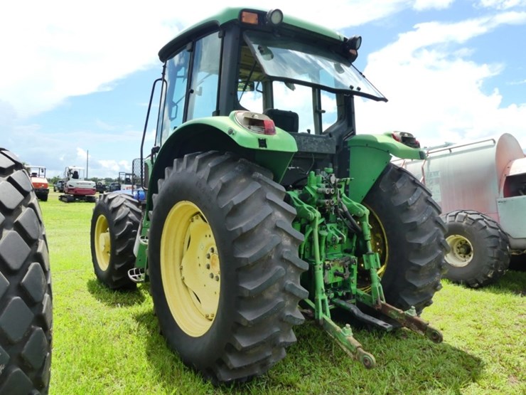 john-deere-6215-image-3