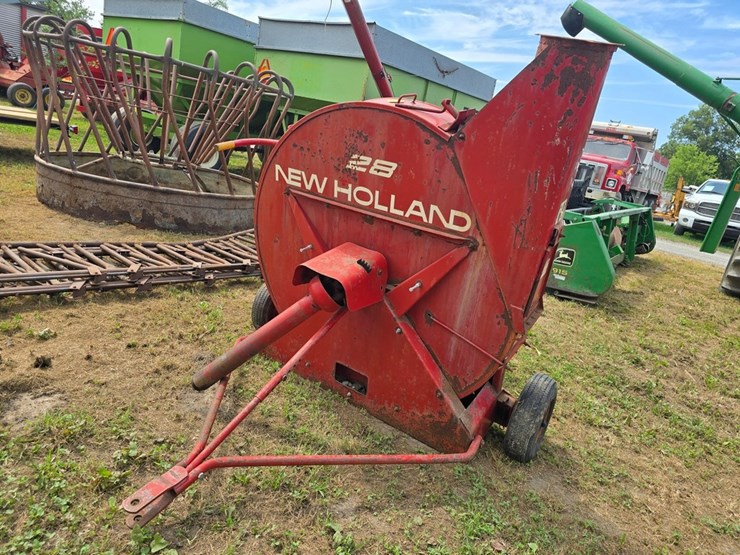 new-holland-28-image-1