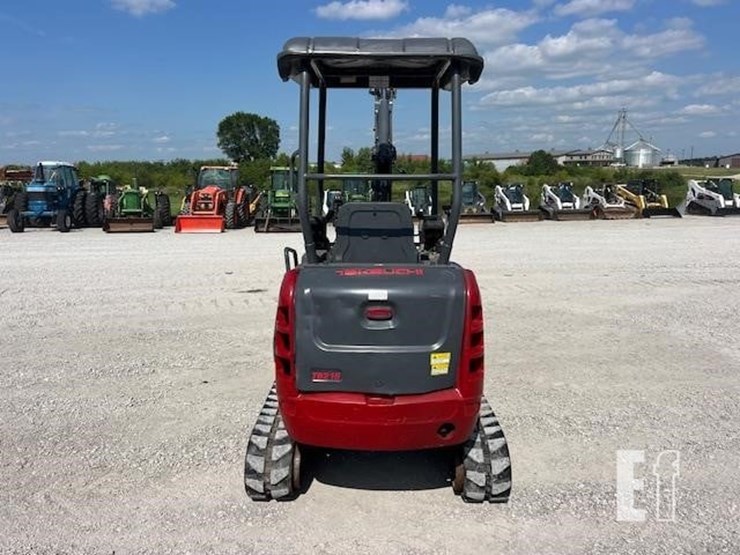 takeuchi-tb216-image-5
