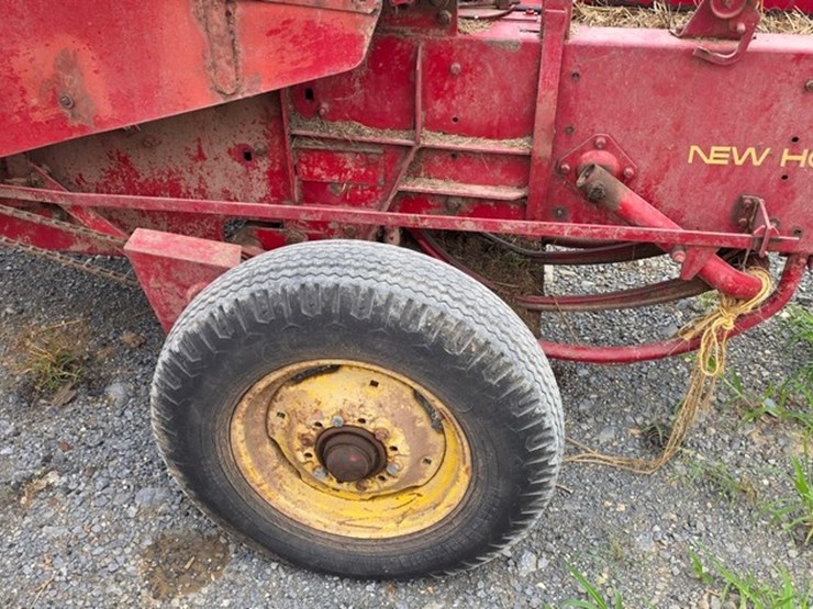 new-holland-273-image-21