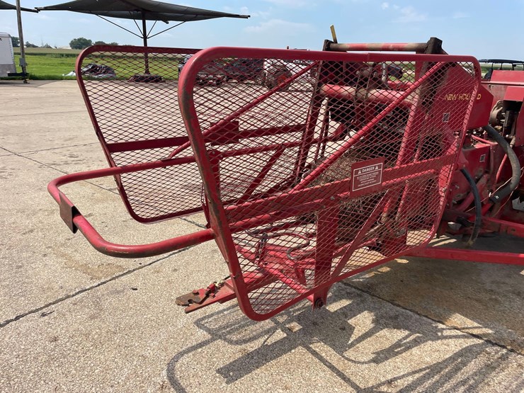 new-holland-311-image-17
