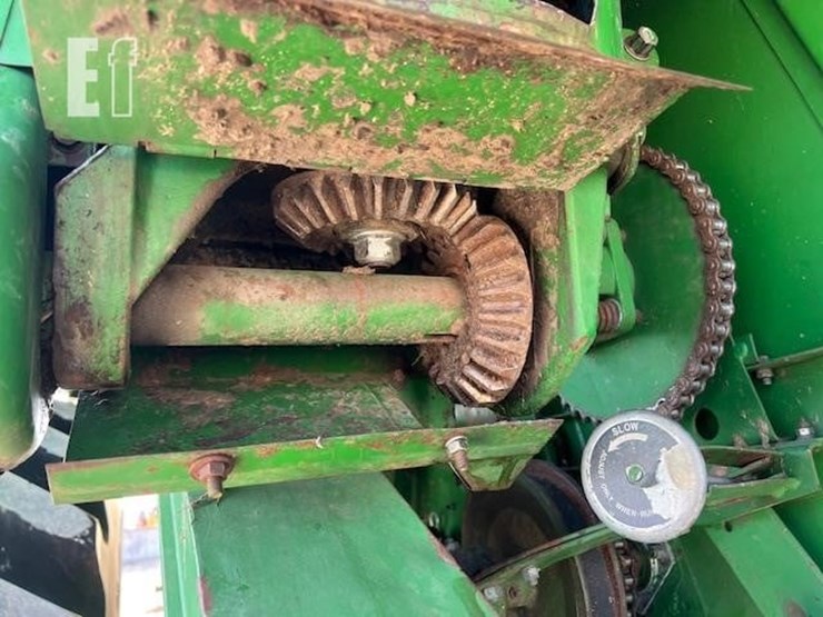 1988-john-deere-8820-titan-ii-image-47