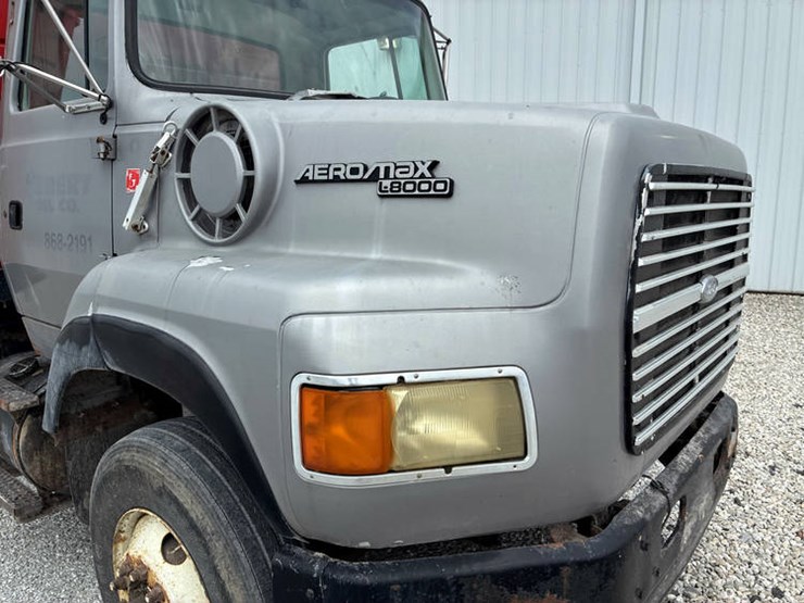 1992-ford-l-image-19