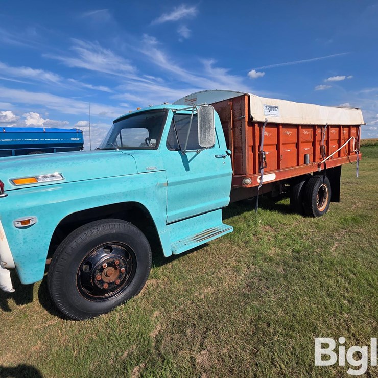 1968 FORD 600