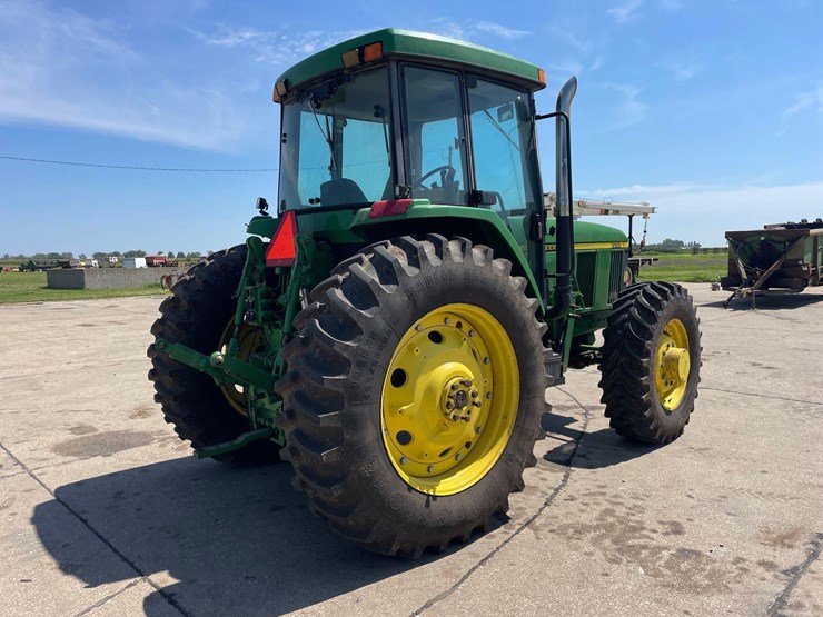 john-deere-7210-image-3