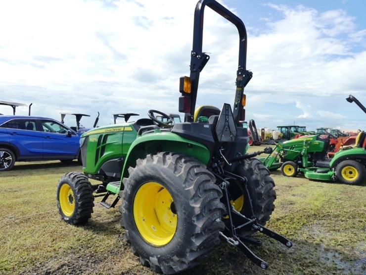 john-deere-3025e-image-4