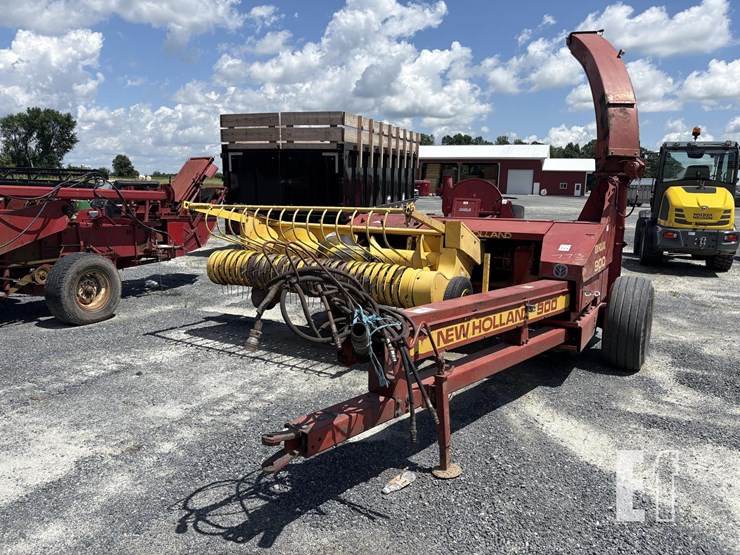 new-holland-900-image-2