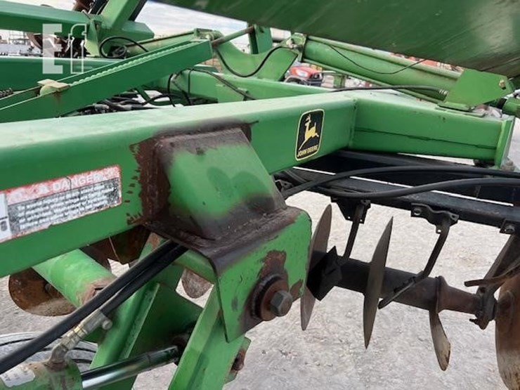 john-deere-630-image-24