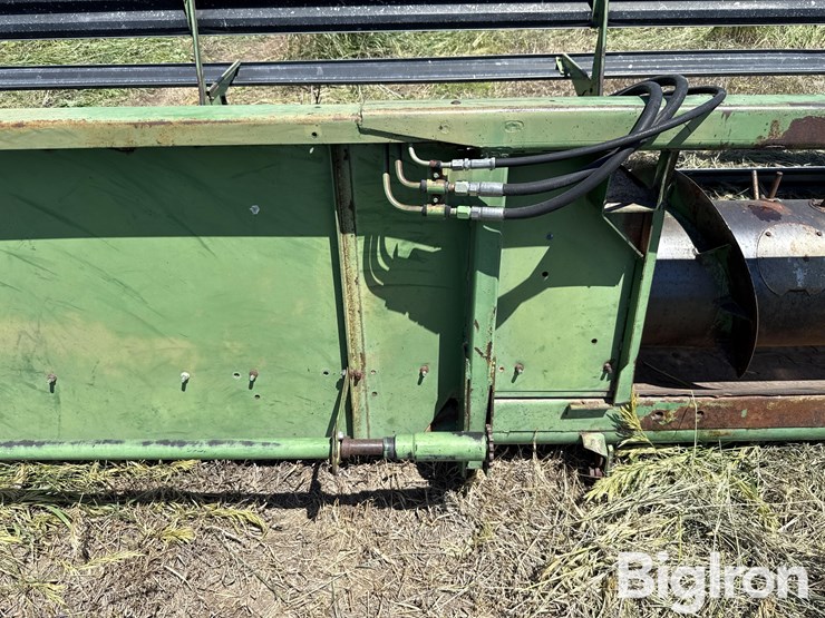 1979-john-deere-224-image-18