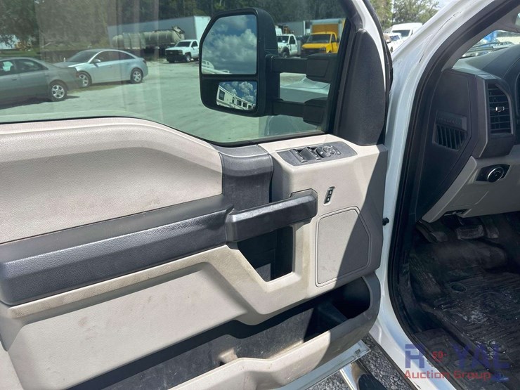 2019-ford-f350-image-15